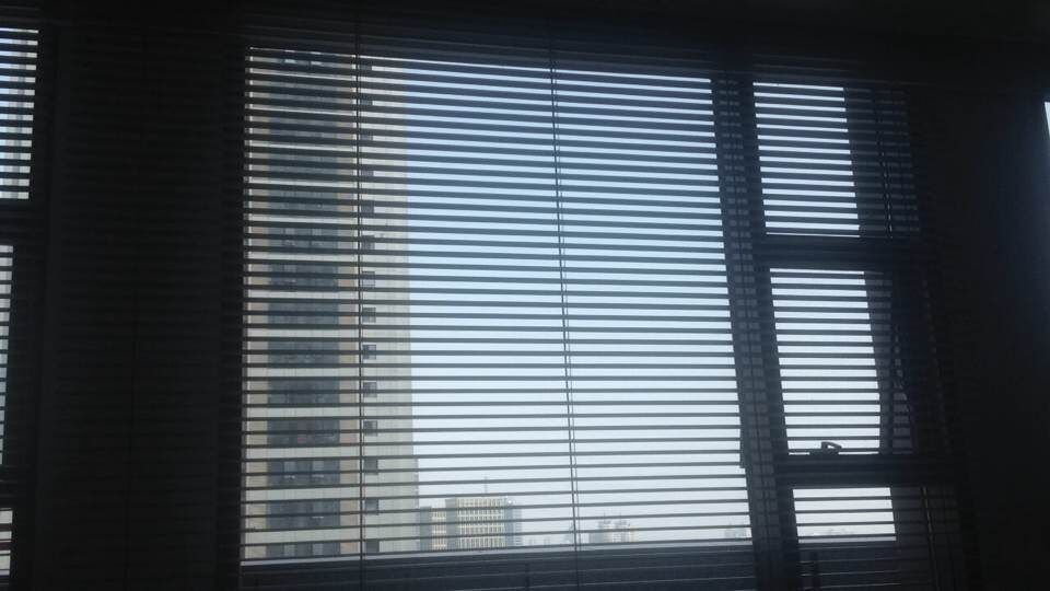 仁恒辦公區(qū)電動百葉窗簾 仁恒辦公區(qū)電動百葉窗簾